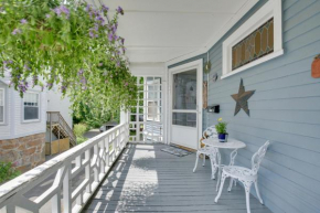 Quaint Beverly Townhome Walk to Beach and Downtown!